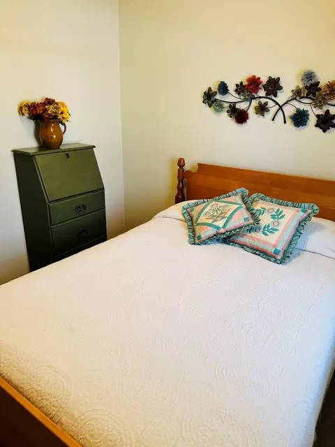 Bedroom - 207 W Road Roscommon Mi 48653 Rd, Roscommon, MI 48653 photo 8 of 9