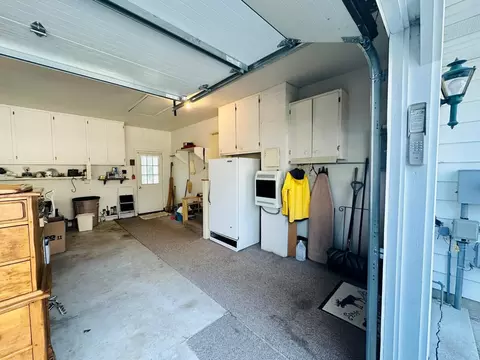 Exterior - 207 W Road Roscommon Mi 48653 Rd, Roscommon, MI 48653 photo 3 of 16