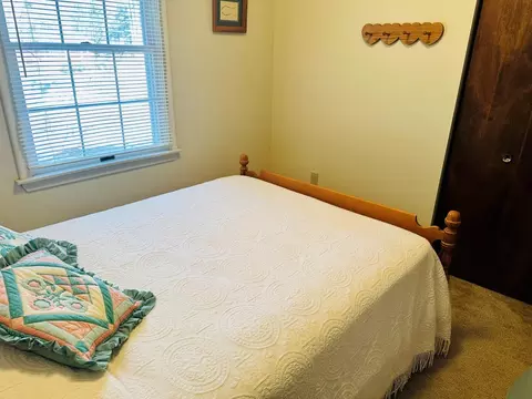 Bedroom - 207 W Road Roscommon Mi 48653 Rd, Roscommon, MI 48653 photo 9 of 9