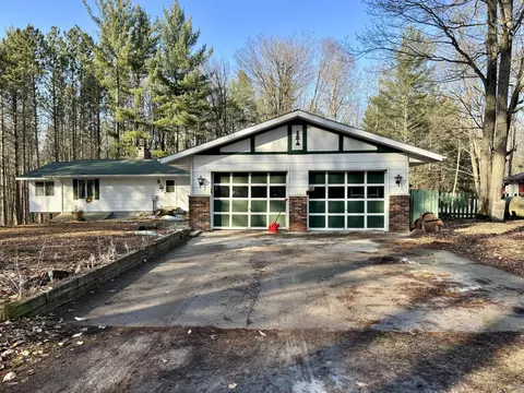 164 Larry Jo Dr, Mio, MI 48647