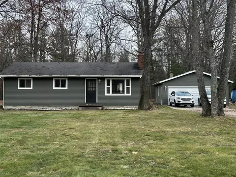 2631 Big Buck Dr, Lewiston, MI 49756