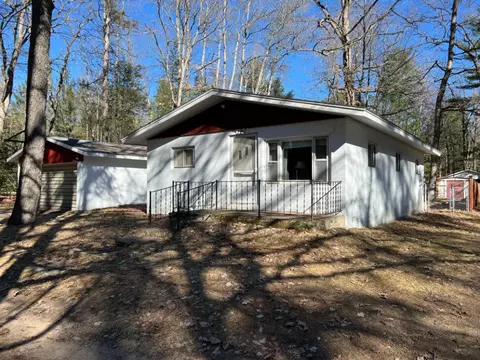 190 Grove St, Roscommon, MI 48653