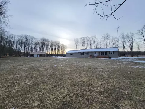 11037 Fairgrieve Road Johannesburg Mi 49751 Rd, Johannesburg, MI 49751