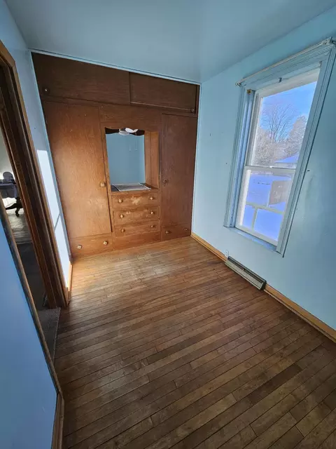 Entry Way - 900 S 8th Ave, Alpena, MI 49707 photo 1 of 2
