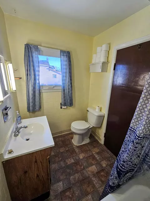 Bath - 900 S 8th Ave, Alpena, MI 49707 photo 1 of 2