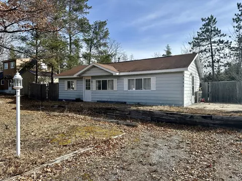 1208 Knollwood Dr, Saint Helen, MI 48656