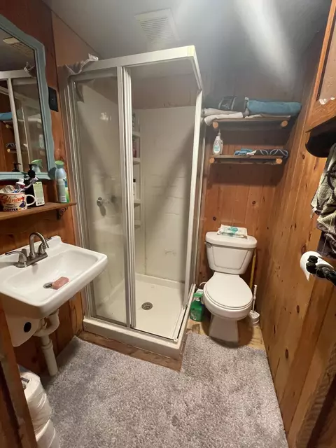 Bath - 328 Eagle Avenue Roscommon Mi 48653 Ave, Roscommon, MI 48653 photo 1 of 1