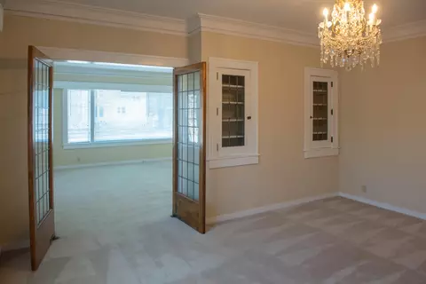 Living - 304 Young St, Cheboygan, MI 49721 photo 5 of 7