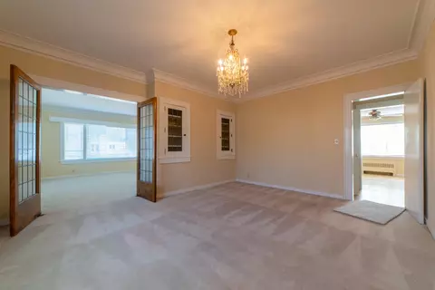 Living - 304 Young St, Cheboygan, MI 49721 photo 4 of 7