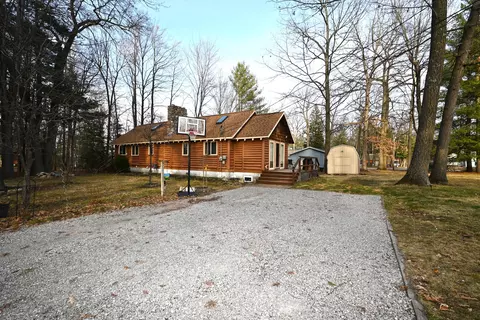 200 Oakwood Avenue Prudenville Mi 48651 Ave, Prudenville, MI 48651