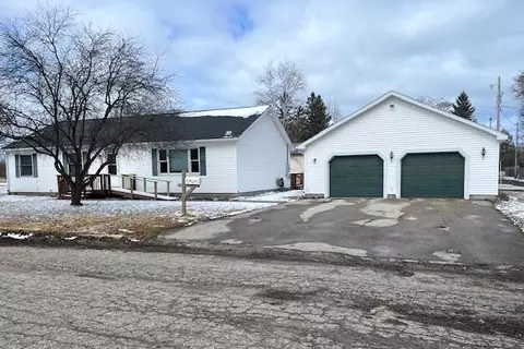 506 Horne Street Cheboygan Mi 49721 St, Cheboygan, MI 49721