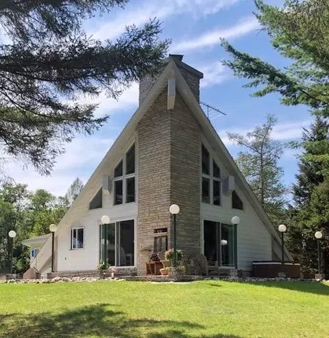 112 Lakeshore Drive Lachine Mi 49753 Dr, Lachine, MI 49753