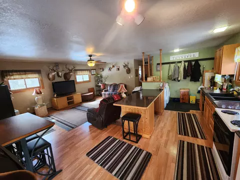 105 Burlington Dr, Roscommon, MI 48653 photo 4