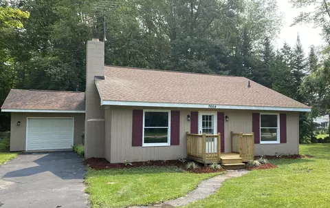 7664 Woodlea Rd, Oscoda, MI 48750
