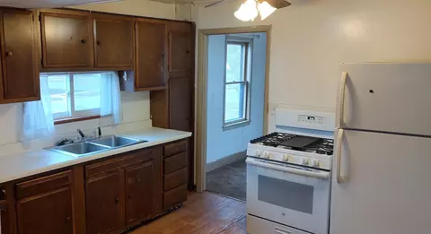 239 N E St, Cheboygan, MI 49721 photo 8