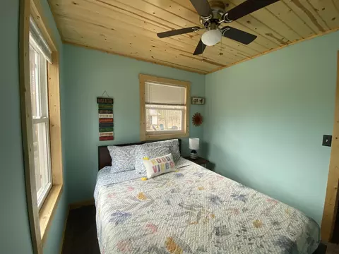 Bedroom - 219 Pingree St, Roscommon, MI 48653 photo 3 of 13
