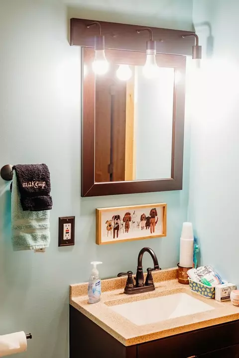 Bath - 219 Pingree St, Roscommon, MI 48653 photo 4 of 5
