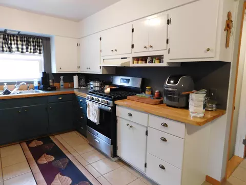 Kitchen - 249 S Roberts Road Grayling Mi 49738 Rd, Grayling, MI 49738 photo 1 of 6