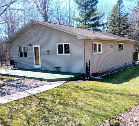 106 Circle Drive Merritt Mi 49667 Dr, Merritt, MI 49667