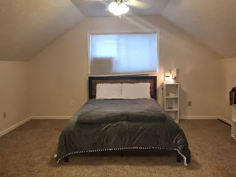 Bedroom - 6571 Nottingham Dr, Grayling, MI 49738 photo 6 of 13