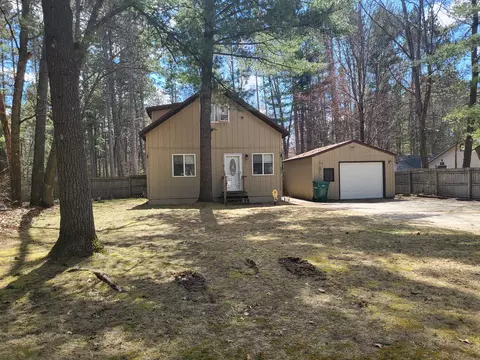 Exterior - 6571 Nottingham Dr, Grayling, MI 49738 photo 2 of 14