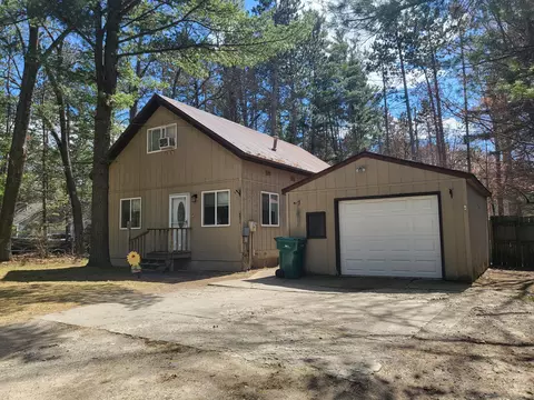 6571 Nottingham Dr, Grayling, MI 49738