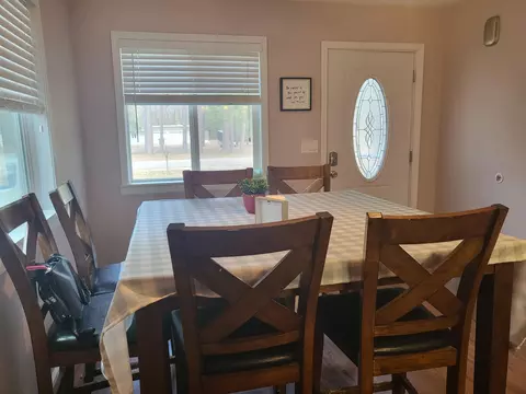 Dining - 6571 Nottingham Dr, Grayling, MI 49738 photo 4 of 7
