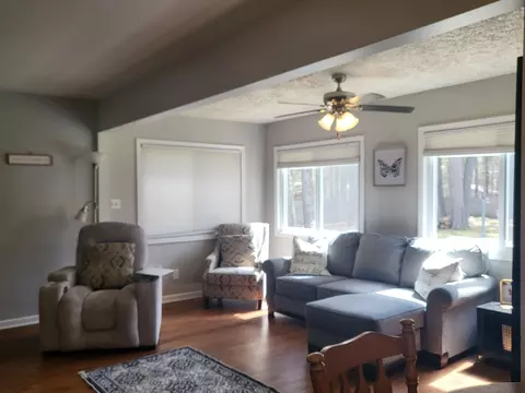 Living - 6571 Nottingham Dr, Grayling, MI 49738 photo 2 of 8