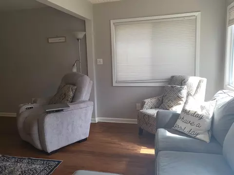 Living - 6571 Nottingham Dr, Grayling, MI 49738 photo 5 of 8