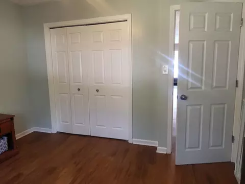 Bedroom - 6571 Nottingham Dr, Grayling, MI 49738 photo 2 of 13