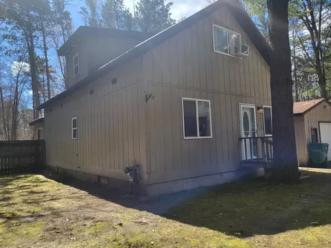 Exterior - 6571 Nottingham Dr, Grayling, MI 49738 photo 3 of 14