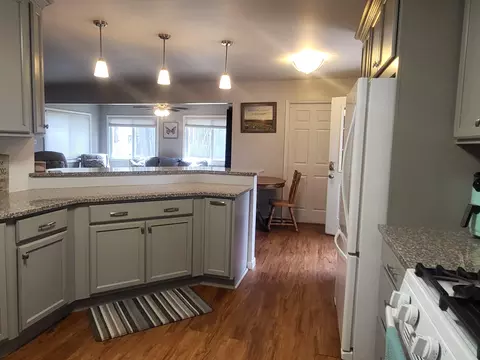 Kitchen - 6571 Nottingham Dr, Grayling, MI 49738 photo 6 of 15