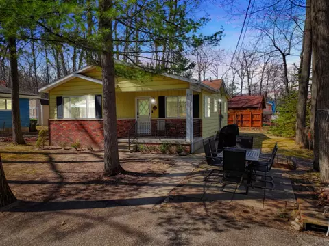Exterior - 8859 Hillcrest Rd, Roscommon, MI 48653 photo 9 of 9