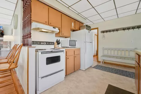 Kitchen - 8859 Hillcrest Rd, Roscommon, MI 48653 photo 2 of 3