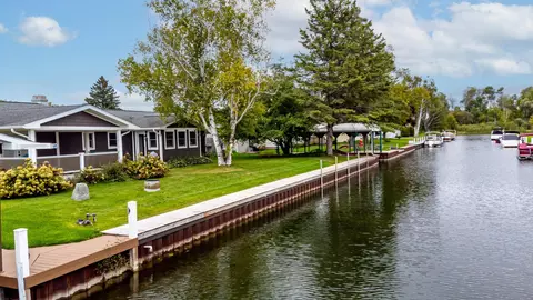 5851 Diane Drive Indian River Mi 49749 Dr, Indian River, MI 49749