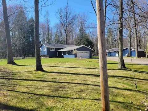 Exterior - 535 E Howard Rd, Beaverton, MI 48612 photo 2 of 17