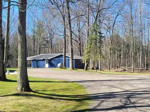 Exterior - 535 E Howard Rd, Beaverton, MI 48612 photo 14 of 17