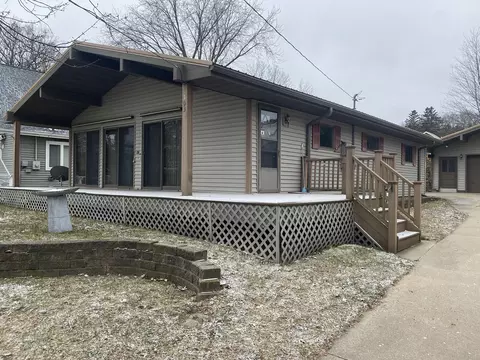 103 Hyslop Dr, Roscommon, MI 48653