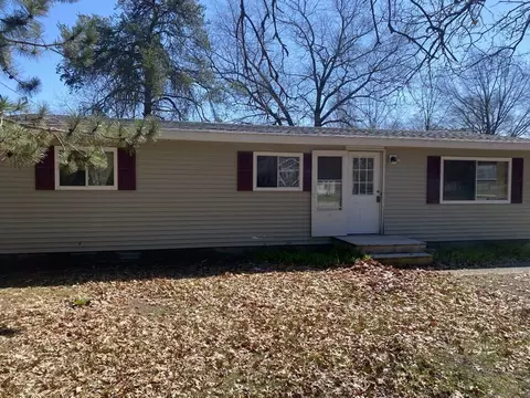 4618 Delrosa Dr, Oscoda, MI 48750