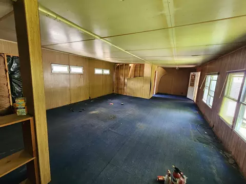 Living - 2316 E Kneeland Road Fairview Mi 48621 Rd, Fairview, MI 48621 photo 3 of 4
