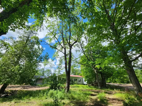 Exterior - 2316 E Kneeland Road Fairview Mi 48621 Rd, Fairview, MI 48621 photo 8 of 29