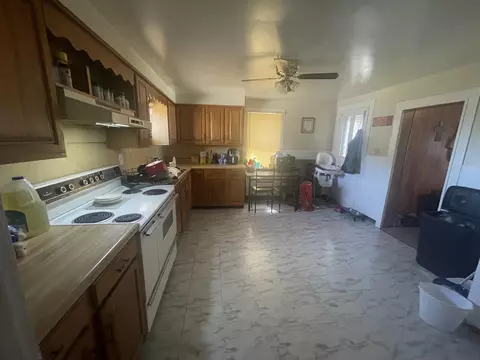 129 E Miller St, Alpena, MI 49707 photo 4