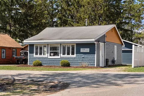 746 Cypress, Gaylord, MI 49735