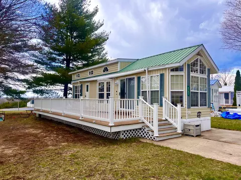 6783 Bianco # 87, Alanson, MI 49706
