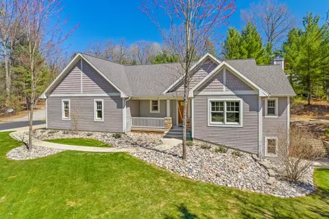 10708 Eastridge Court Roscommon Mi 48653 Ct, Roscommon, MI 48653