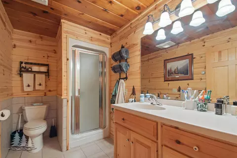 Bath - 1908 Cobb Rd, Lewiston, MI 49756 photo 5 of 8