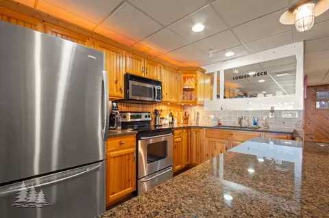 Kitchen - 1908 Cobb Rd, Lewiston, MI 49756 photo 4 of 6