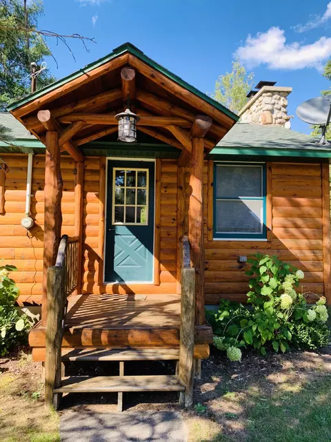 1476 Chappel Drive Grayling Mi 49738 Dr, Grayling, MI 49738