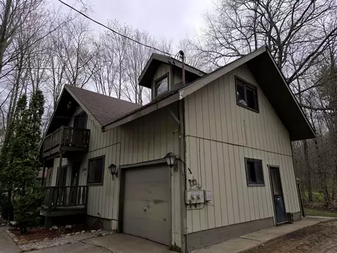3544 W Otsego Lake Drive Gaylord Mi 49735 Dr, Gaylord, MI 49735