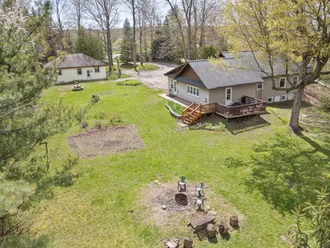 6092 Frankfort Hwy, Benzonia, MI 49616